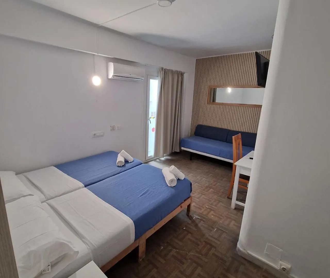 Hostal Sol De Mallorca El Arenal  Spain