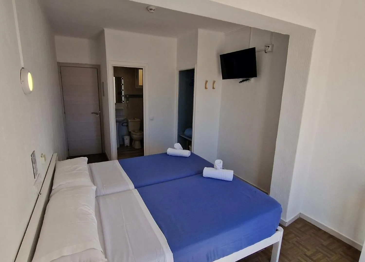 Guest house Hostal Sol De Mallorca El Arenal