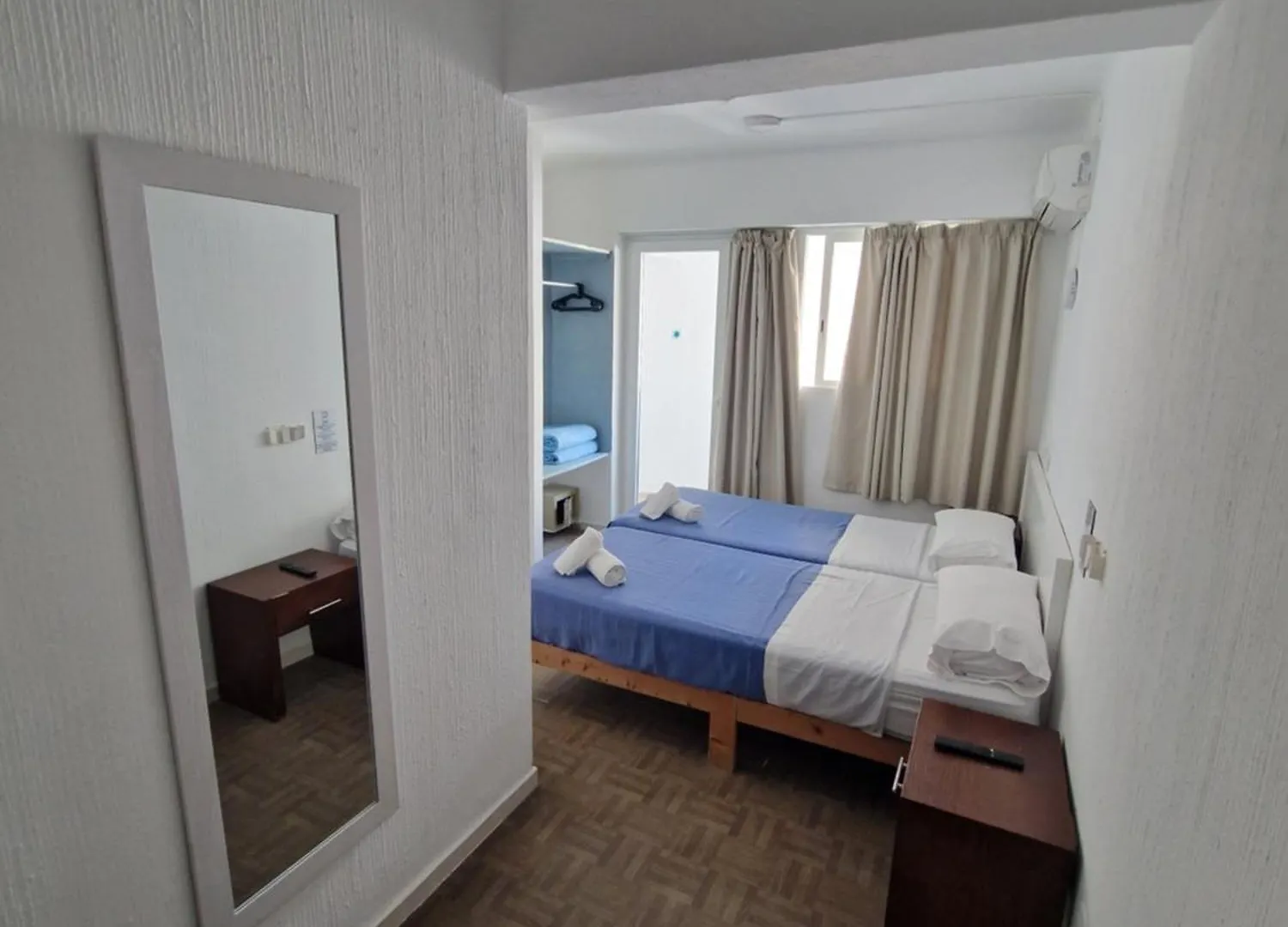 ** Pensjonat Hostal Sol De Mallorca El Arenal  Hiszpania