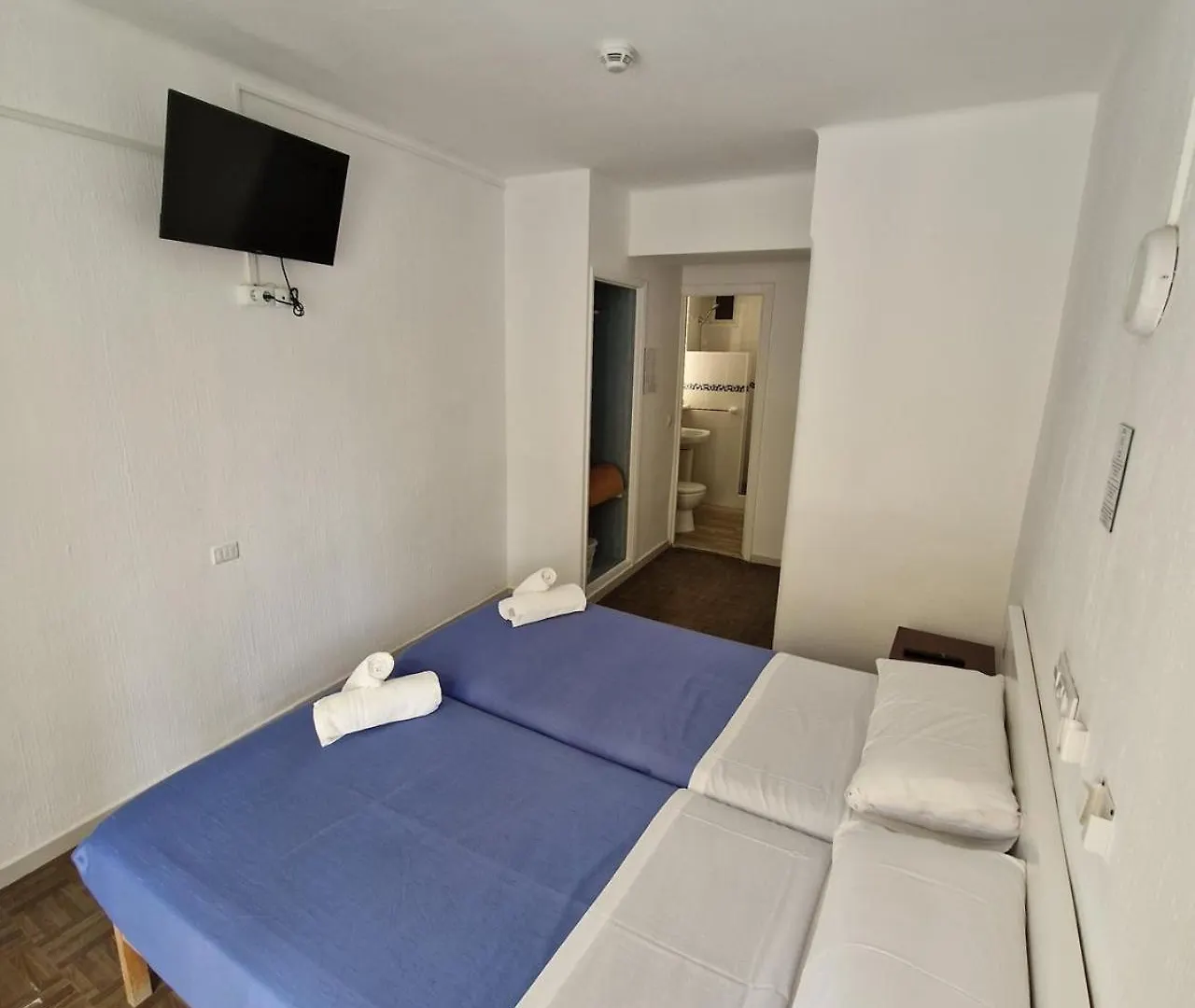 Guest house Hostal Sol De Mallorca El Arenal